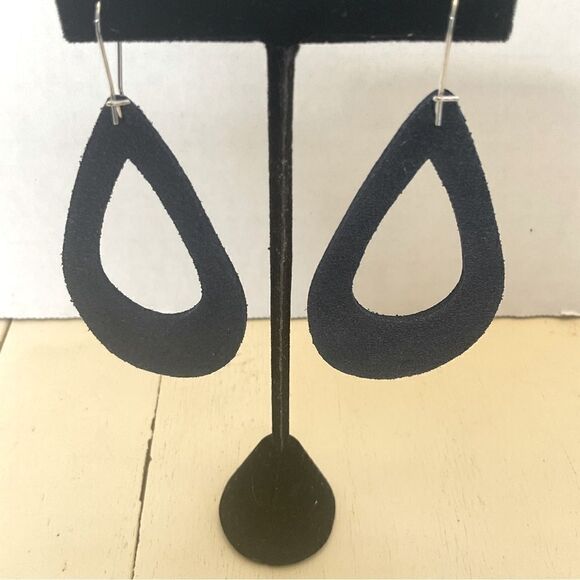 LEATHER earrings Handmade Teardrop Navy Blue and Silver - Picture 3 of 5